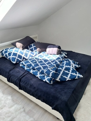 stundenweise zimmer an pärchen abzugeben