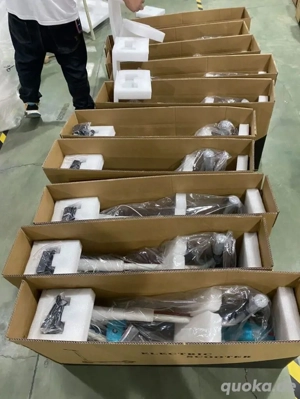 Ich stehe für den Verkauf von Fahrrädern zur Verfügung. 