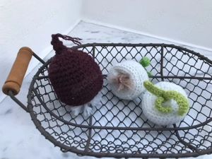 Knoblauch und Zwiebel gehäkelt für die Kinderküche oder Kaufladen