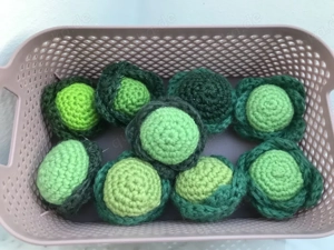 Rosenkohl gehäkelt für die Kinderküche oder Kaufladen