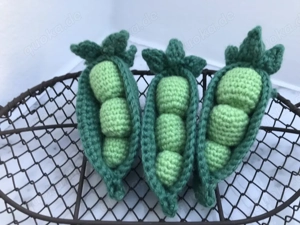 Erbsen gehäkelt für die Kinderküche oder Kaufladen