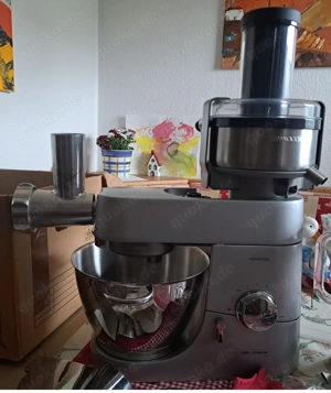 Kenwood Küchenmaschine Chef Titanium KM010