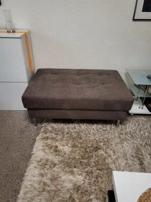 Nagelneuer Hocker - modern und bequem Bild 4