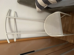 Stuhl   Diener für Kleidung 