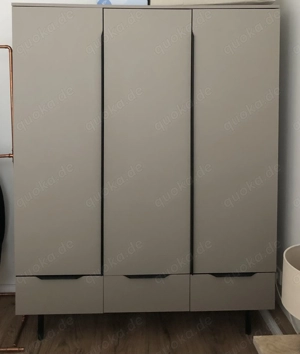 Kleiderschrank Made.com