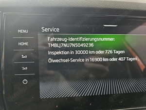 Verkaufe neuwertigen Skoda Karoq 4x4 Bj. 06 2022 Bild 2