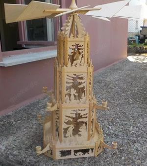 Weihnachtspyramide aus dem Erzgebirge