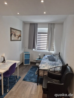 Ab 01.11 Möblierte 4.Frauen WG Zimmer