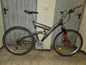 Verkaufe sehr schönes Mountainbike 26 Zoll und 24 Gänge