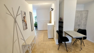 * Wunderschöne 2-Zi-Wohnung mit Balkon * Top möbliert * Nähe Marienplatz * Bild 8