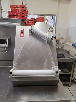 Pizza geräte und zubehör komplett zu verkaufen 