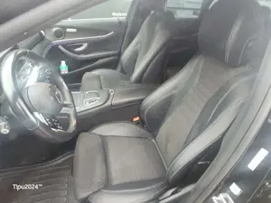 Mercedes-Benz E 220 T-Modell AMG Line | Top-Ausstattung | MwSt. auswei Bild 5
