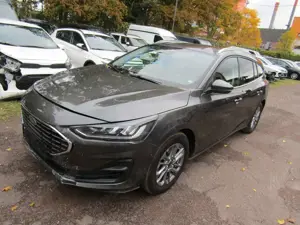 Ford Focus Turnier Titanium Automatik