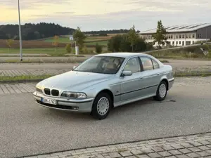 BMW 523 523i ROSTFREI