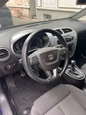 SEAT Leon 1.4 TSI Sport Bild 5