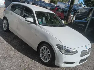 BMW 118 118 d Urban Bild 2