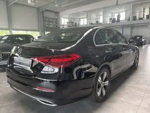 Mercedes-Benz C 200 AVANTGARDE DISTRONIC-360° KAMERA-KEYLESS Bild 4