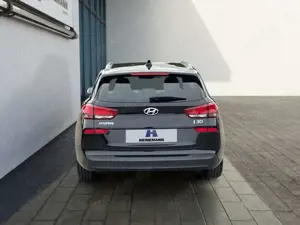 Hyundai i30 Kombi 1.4 T-GDI DCT YES!Automatik Navi SHZ Klimaau Bild 4