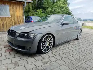 BMW 335 335i Coupe