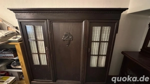 Klassische Massive Holzmöbel