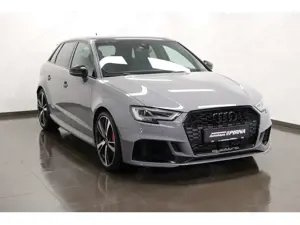 Audi RS3 Sportback 2.5 TFSI quattro Panorama LEDER Bild 3