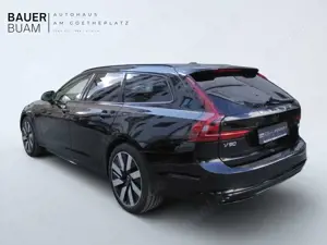 Volvo V90 Plus Dark Recharge Plug-In Hybrid AWD Bild 4