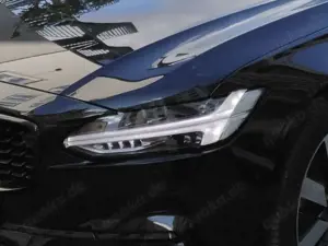 Volvo V90 Plus Dark Recharge Plug-In Hybrid AWD Bild 5