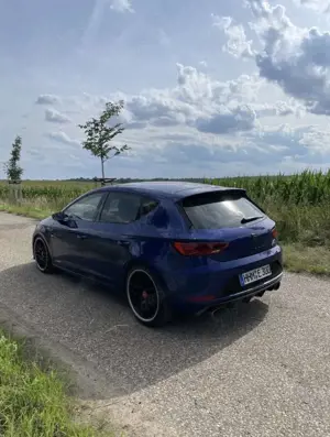 SEAT Leon SC 2.0 TSI StartStop DSG Cupra 300 Bild 4