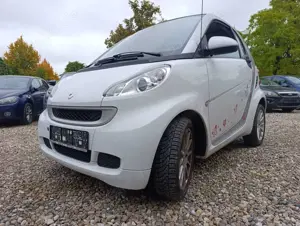 smart forTwo fortwo coupe Micro Hybrid Drive 52kW Bild 2