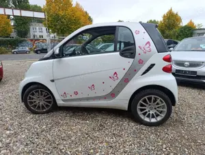 smart forTwo fortwo coupe Micro Hybrid Drive 52kW Bild 3