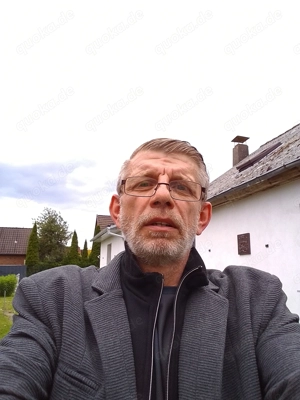 Mann 55 Jahre jung sucht Frau für schöne Treffen 