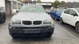 BMW X3 2.5i AHK Lederausstattung 2.Hand Allwetterreifen