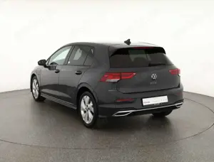 Volkswagen Golf VIII 1.4 TSI DSG GTE LED Kamera ACC Navi Bild 3