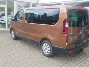Renault Trafic L1H1 2,7t (8/9 Sitze) Expression Bild 4
