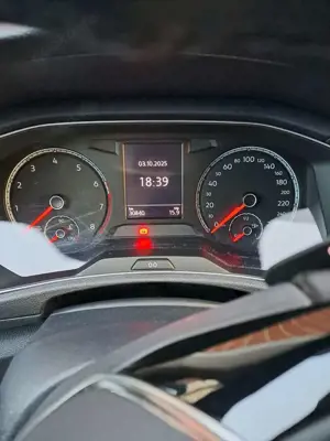 Volkswagen T-Roc VW T-Roc 1.5 TSI DSG UNITED, Standheizung, AHK Bild 3