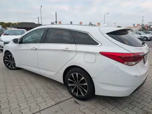 Hyundai i40 cw blue Trend*AUTOMATIK*PDC V-H*KAMERA !! Bild 3