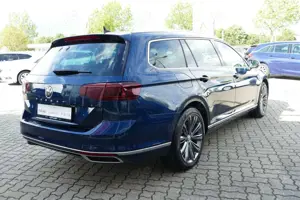 Volkswagen Passat Variant 2.0 Elegance DSG LED Navi Head-Up Bild 5