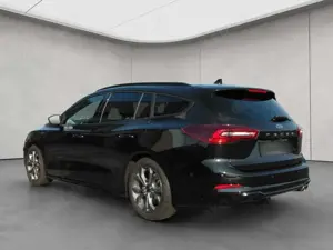 Ford Focus Turnier 1.0 EcoBoost Hybrid Aut. ST-LINE X Bild 3