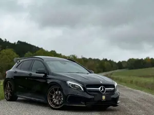 Mercedes-Benz GLA 45 AMG 4Matic/Pano/Comand/430PS/20"/Bi-Xenon