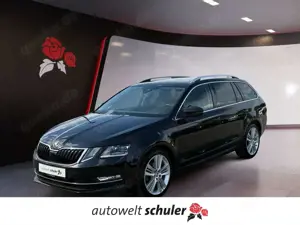 Skoda Octavia Combi 2.0 TDI DSG Style AHK Pano LED Rfk