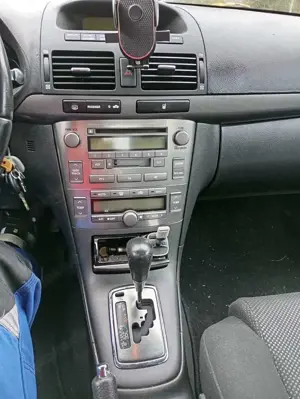 Toyota Avensis 1.8 VVT-i Automatik Executive