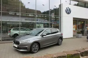 Skoda Fabia Tour 1.0 TSI LED,PDC,Navi,BT,SHz