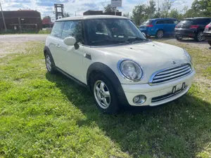 MINI One One TÜV NEU Bild 2