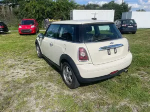 MINI One One TÜV NEU Bild 5