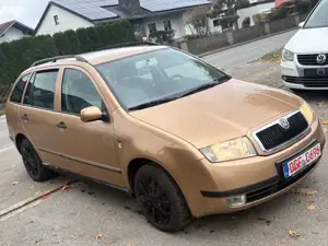 Skoda Fabia Fabia Combi 1.4 16V Combi TÜV NEU