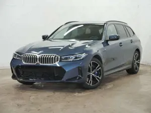 BMW 330 xe T M-SPORT KZ AHK RFK PANO HK