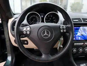 Mercedes-Benz SLK 350 Roadster / PDC/ Bi-Xenon Bild 3
