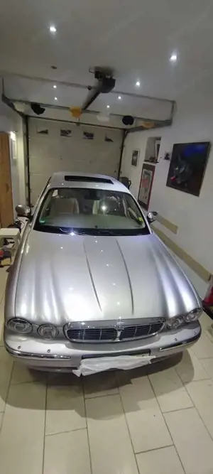 Jaguar XJ8 XJ8 4.2 L.+1.HD +Neues Mod.2006Neuwertig,Voll !!