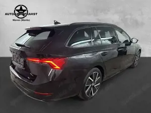 Skoda Octavia 2.0 TDI Sportline NAVI MATRIX HUD ACC Bild 2