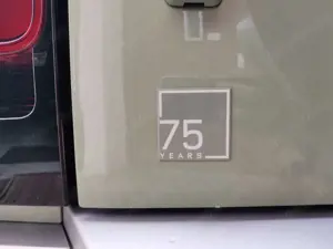 Land Rover Defender 90 D300 75th Limited Edition Bild 5